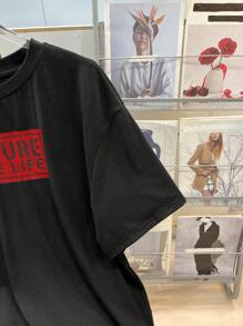 SHEIN 2pcsTeenboy Casual Versatile Comfortable Cost-Effective Casual Monogrammed Crew Neck T-Shirt And Gym Shorts Set;Suitable For Spring, Suitable For Spring/Summer Outing, Spring - Red - View 3