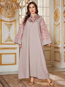Al Najma Robe longue ample de grande taille avec broderie, kaftan modeste