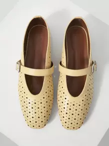 MOTF PREMIUM POINTELLE SQUARE TOE FLATS - Yellow - View 1