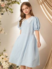 SHEIN Tween Girl 花卉蕾丝边翻领提花腰部宽松下摆连衣裙，蓝色