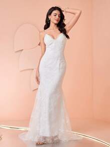 Coutiva Elegantes tailliertes Spitzen-Patchwork-Hochzeitskleid mit bestickter Meerjungfrauenlinie, Spaghettiträgern, rückenfreiem Design und Bodenlänge für Damen