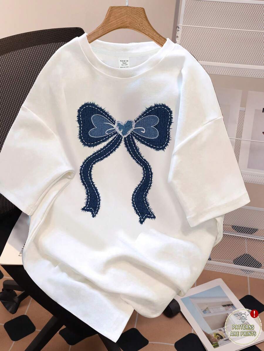 SHEIN Leap Crew 可爱蝴蝶结印花,少女休闲简约针织超大 T 恤,适合夏季 - 白色 - 查看 1