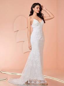 Coutiva Elegantes tailliertes Spitzen-Patchwork-Hochzeitskleid mit bestickter Meerjungfrauenlinie, Spaghettiträgern, rückenfreiem Design und Bodenlänge für Damen