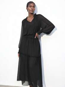 Maija Vestido Longo de Manga Longa Solto com Decote em V Pregueado, Cintura Elástica e Acabamento Plissado, Estilo Boêmio Simples, Mas Elegante para Férias - Preto - Visão 5