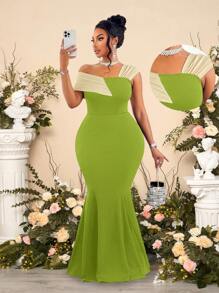 SOLERSUN 大码女式不对称领美人鱼下摆修身优雅连衣裙 - 綠色 - 查看 1