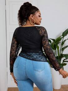 SHEIN PETITE CURVE Plus Size Women Lace Square Neck Long Sleeve Fitted Top - Black - View 2