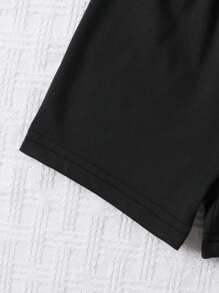 SHEIN 2 件套男童基本款短袖 T 恤和黑色中长短裤套装 - 多色 - 黑色 - 查看 5