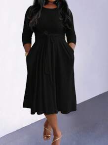 SHEIN Clasi Plus Size Women's Round Neck Tie Waist Dress Maxi Women Outfit