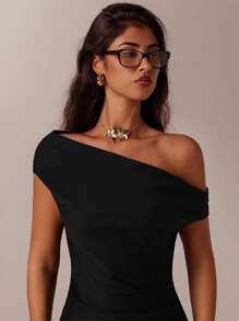 SHEIN Forever 21 Spring&Summer Women Romantic/Prom/Formal/Birthday/90s Clothes/Business Casual Woman/Elegant/Western Wear/Going Out/Fashion/Casual/Y2k Clothes/Club/Office /Cocktail/Vintage/Bodycon/Rave Outfits Festival/Funny/Classy/Old Money/Streetwear/Vacation Outfits/Country Concert Outfit/Work Clothes /Modest/Spring Break/Bachelorette Outfits/Concert/Baddie/Basic/Graduationoff Shoulder/Black Mini Dress - Black - View 4