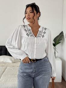 SHEIN Frenchy Plus Size Vintage Geometric Pattern V-Neck Shirt, Casual For Spring And Summer