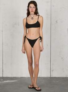 COUREZ 黑色圆领比基尼套装，低腰系带泳裤，度假沙滩装两件套，夏季复古风。 - 黑色 - 查看 6