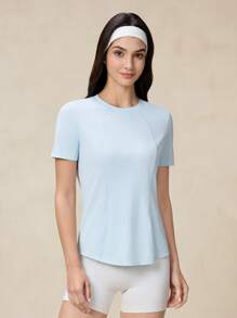 OutZeal Tee de sport à manches courtes pour femmes, ourlet incurvé, protection UPF50+ contre le soleil