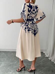 SHEIN Clasi Retro V-Neck Flare Sleeve Cinched Waist Floral Print Dress, Fashionable For Spring/Summer - Navy Blue - View 2