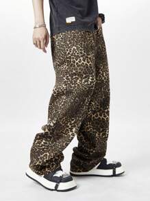 Manfinity EMRG Men's Pockets Straight Loose Leopard Print Jeans Pants - Multicolor - View 4
