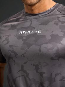 Manfinity Sport Polished Men's Casual Sport T-Shirt, Minimalist & Fashionable For Everyday Wear Fitted Shirt Crew Neck