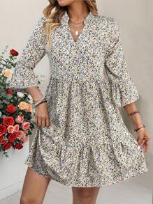 Abito corto da donna con scollo a V, maniche a balze e stampa floreale ditsy per vacanze
