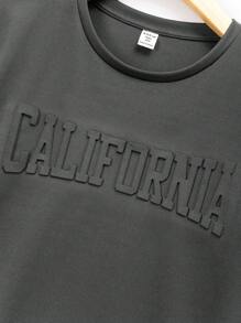 SHEIN Top cu mânecă scurtă, casual, pentru adolescenți, cu umeri, cu text în limba engleză în relief