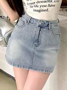 Gonna-pantaloncino in jeans versatile casual da donna adatta per tutti i giorni, con tasche