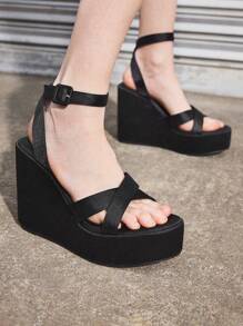 Sugerpunk Round Toe Outdoor Rhinestoned Green Fashion Backless Strap Women Platform Thick Sole Sandals - Black - View 1