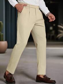 Manfinity Bizformal Pantalones de traje casuales simples de unicolor con diseño de detalle de cintura, hebilla asimétrica en la cintura.