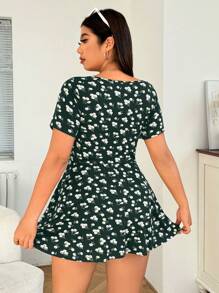 SHEIN EZwear Plus Size Women Ditsy Floral Printed Romper With Built-In Shorts And Pockets, Spring/Summer - Dark Green - View 4