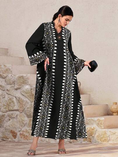 Al Najma 女士几何印花 V 领长袖阿拉伯风格连衣裙，端庄的卡夫坦