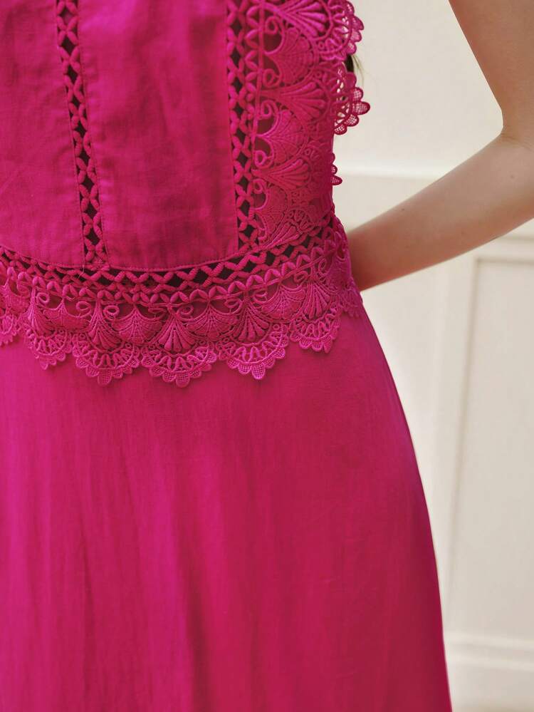CONTRAST LACE TRIM MIDI DRESS