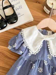 SHEIN LMoss Kids Gaun Berkerah Motif Bunga Kotak-kotak Lucu untuk Bayi Perempuan, Musim Panas - Biru - View 5
