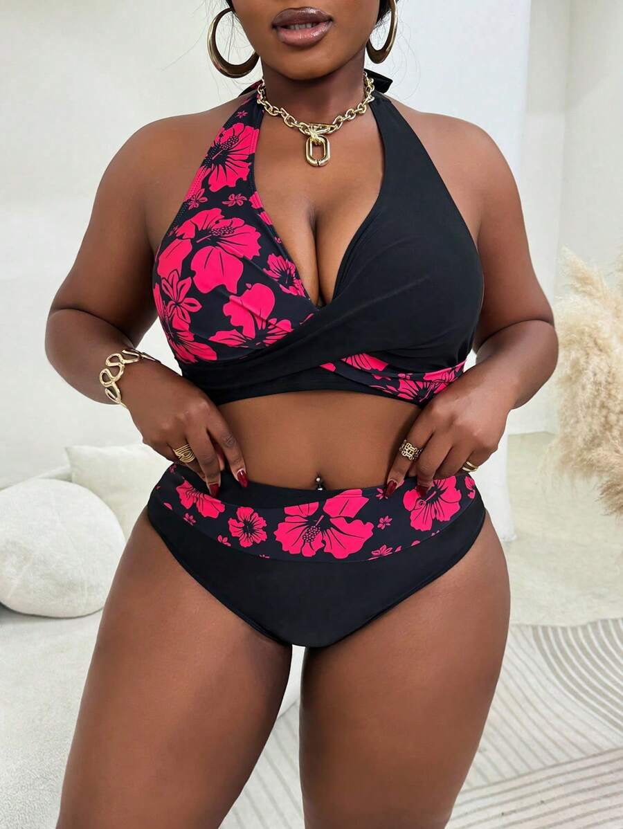 Slaydiva Conjunto de bikini de 2 piezas con parte superior estampada con flores en contraste y Bottom sólida para mujer de talla grande, conjunto de playa y vacaciones de verano - Negro - Ver 1