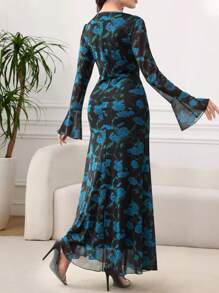 Modelyn Women's V-Neck Twist Maxi Bodycon Dress, Flare Sleeve, Elegant & Chic, Spring/Summer Fall Cloth For Women - Blue - View 4