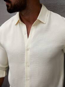 Manfinity Homme 条纹长袖休闲衬衫，适合夏季的简约风格