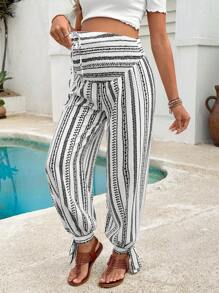 SHEIN Maternity Ditsy Floral Drawstring Waist Pants, Suitable For Vacation