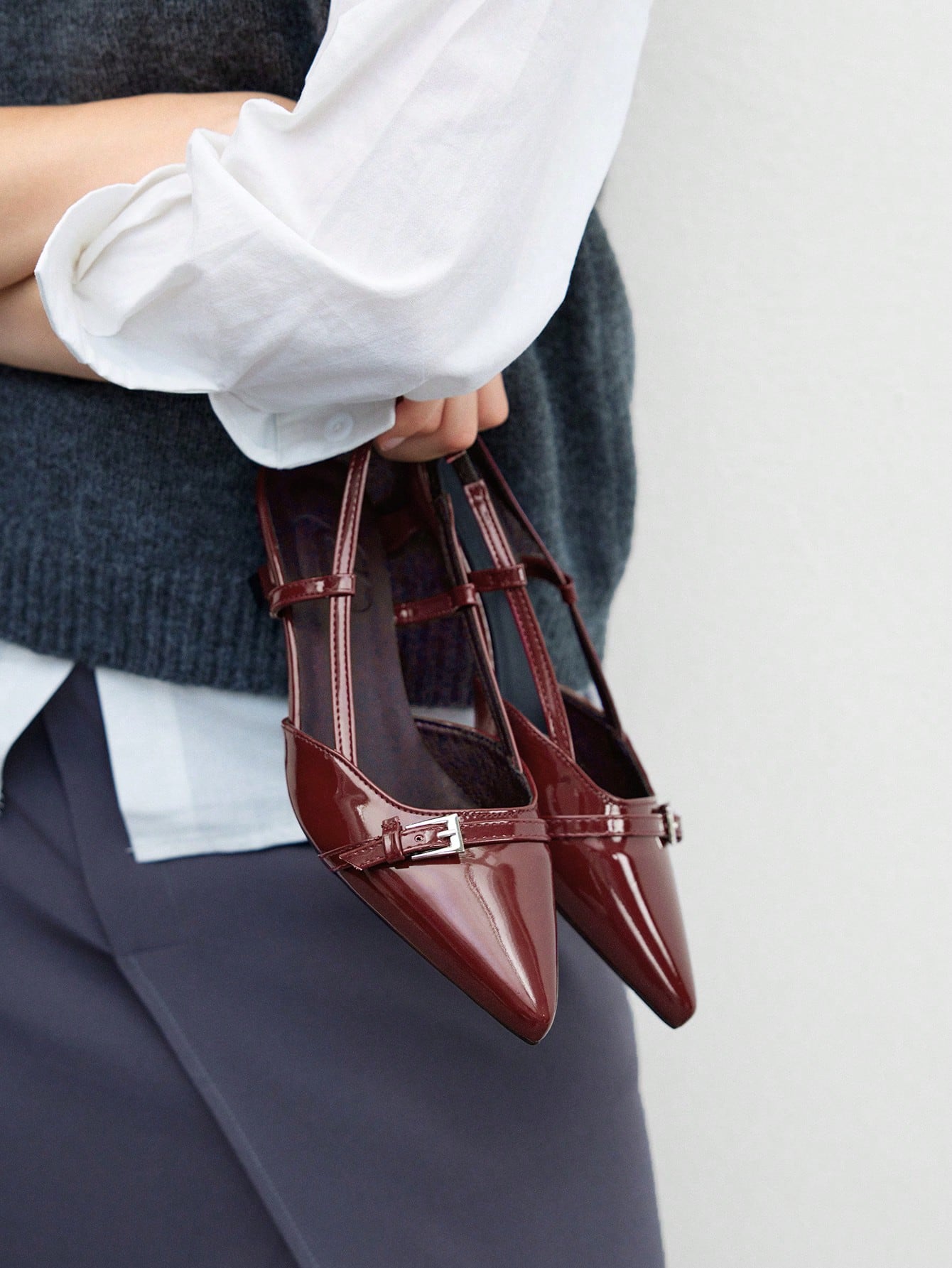 CUCCOO BIZCHIC أحذية كعب سميك مفرغة منقوشة مموجة ل...