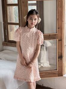 SHEIN Tween Girl' 优雅中国风中式立领灯笼袖中国红旗袍连衣裙 - 粉色 - 查看 3