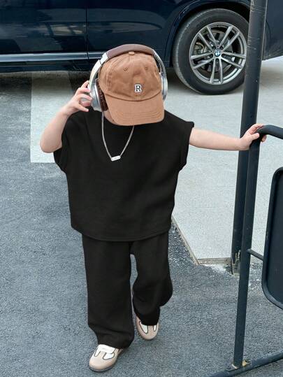 2pcs Kids Young Boys Casual Japanese And Korean Loose Casual Apricot Knit Floral Yarn Pit Stripe Loose T-Shirt Pants Two Pieces Set, Suitable For School, Sports, Vacation, Home And Outdoor, Suitable For Spring And Summer Seasons