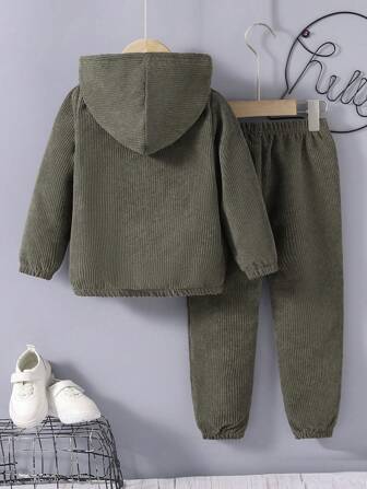 SHEIN Ung pojke Påsydd Text Termiskt fodrad Huva Jackor & byxor Utan T-shirt