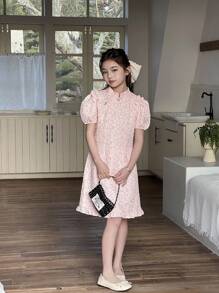 SHEIN Tween Girl' 优雅中国风中式立领灯笼袖中国红旗袍连衣裙 - 粉色 - 查看 4