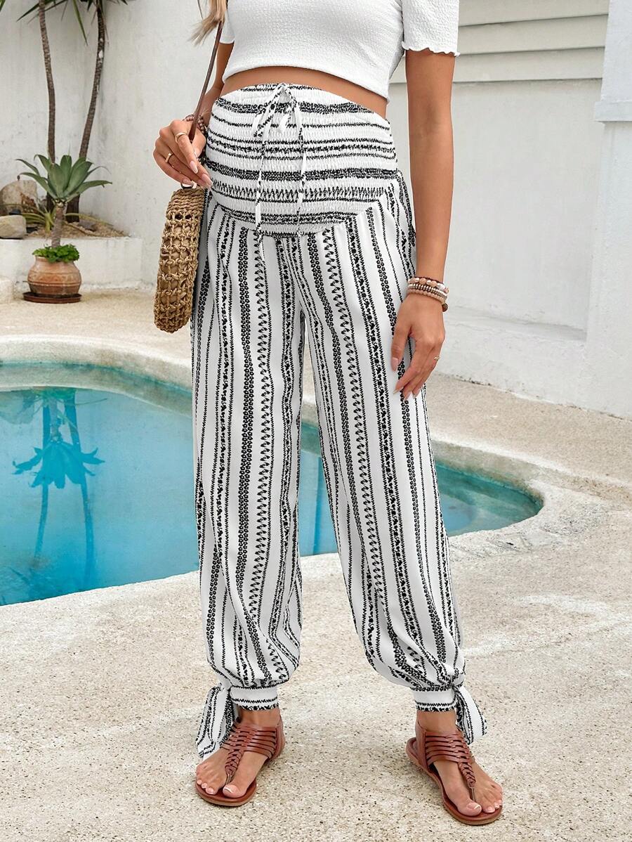 SHEIN Maternity Ditsy Floral Drawstring Waist Pants, Suitable For Vacation