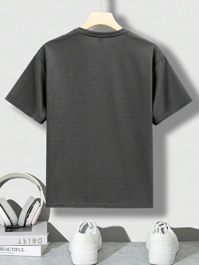 SHEIN 青少年男孩休闲落肩短袖上衣，带压花英文文字