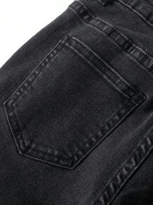 SHEIN Tween Boy Fashion Casual Base Comfortable Soft Cut Out Ripped Frayed And Red Patchwork Design Black Denim Stretch Skinny Jeans For Boy Soft Dailywear And Kids Summer And Spring Clothes