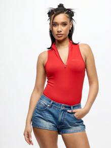 SUMWON WOMEN Low Rise Denim Shorts For Summer, Contrast Stitch Classic Mini Jean Shorts With Side Pockets, Casual Beach Festival Cut-Offs, Street Style
