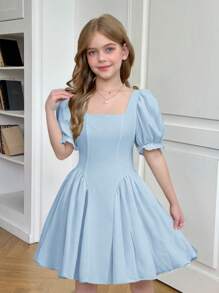 SHEIN Tween Girl 编织纯色方领无袖 U 型后蝴蝶结褶皱腰中长连衣裙，漂亮的背部设计，淑女范，法式优雅，公主风格，适合婚礼季节、毕业舞会 - 淺藍色 - 查看 6