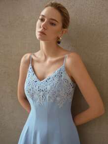 MOTF PREMIUM CONTRAST LACE PATCHWORK SLEEVELESS MID-CALF DRESS - Blue - View 3