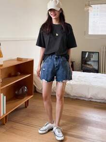 DAZY Áo thun hở vai thêu hình con vịt cỡ lớn mùa hè - màu đen - Xem 5