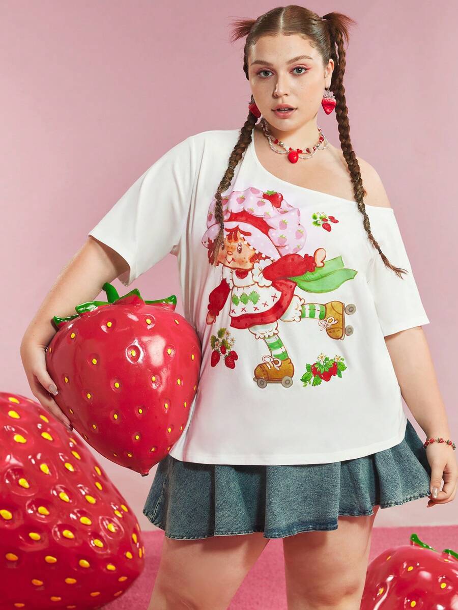 Strawberry Shortcake X SHEIN 加大码宽松休闲白色花卉运动轮滑草莓印花短袖领 T 恤，适合夏季、春假、Y2K、Gyaru、狂欢、节日、音乐会、假日、复古， - 白色 - 查看 1