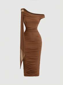 SHEIN MOD 中长款女士纯色不对称领褶皱连衣裙，西式女装，沙滩装，派对装，粉彩色连衣裙，休闲夏装，毕业礼服 - 棕色 - 查看 1