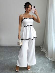 Chiquease Ensemble élégant de 2 pièces pour femmes - Top à fines bretelles avec patchwork à rayures ondulées et pantalon casual taille haute - Noir et Blanc - Voir 1