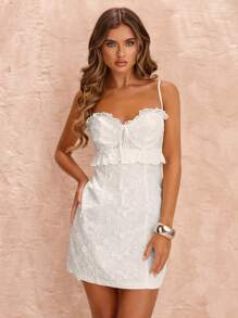 SHEIN BAE 夏季海滩度假纯色刺绣荷叶边蕾丝迷你连衣裙，适合日常约会、夜间外出、夜总会、派对、聚会、鸡尾酒会、泳池派对、返校季节服装、学校季节连衣裙、节日连衣裙、音乐节服装、乡村音乐节服装、音乐会服装