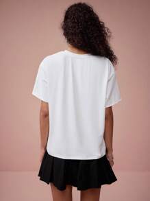 Enchnt 春夏浪漫女士蝴蝶刺绣镂空 T 恤，甜美优雅，适合情人节、节日、甜蜜约会、日常和度假 - 白色 - 查看 7