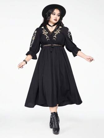 Back To School  Gothic Dark Style Plant Snake Print Embroidered V-Neck Tied Plus Size Women Mid Sleeve Dress